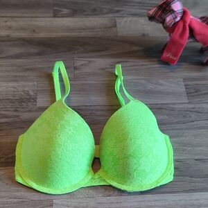 PINK Victoria's Secret Vibrant Electric Green Lime Lace Bra 30DD
